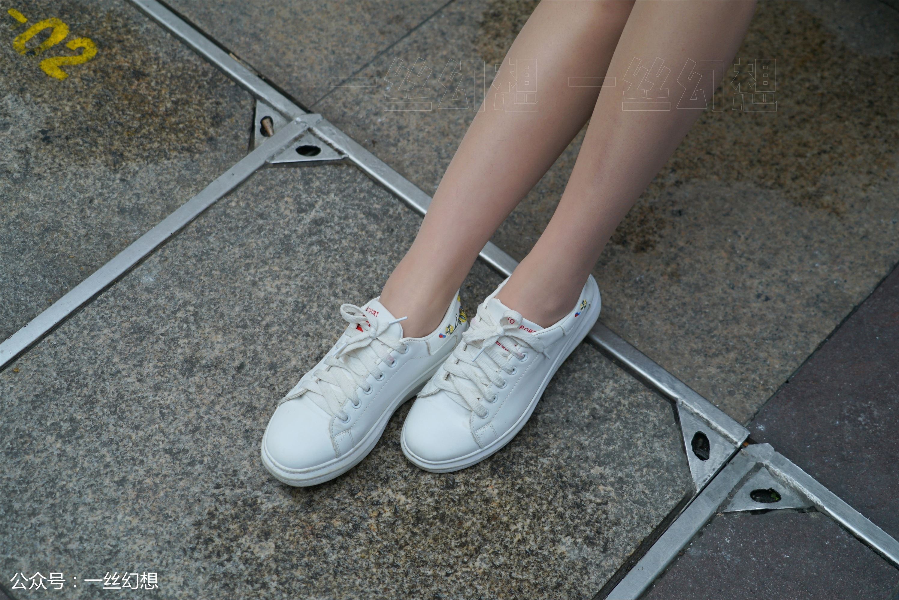 高丝女子图鉴 袜小喵×一丝幻想 NZ051 莹